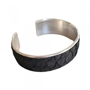 xx_bracelete-couro-tipalia-negro-e9a14bcdcd0542de0cd6bfa7113d9d22.webp
